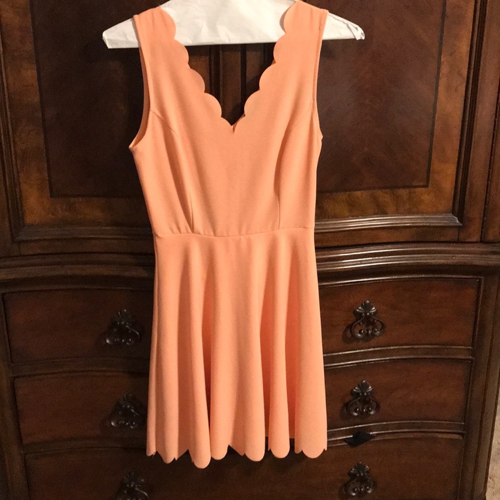 Scallop dress